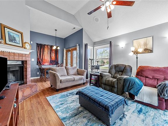 4th image of 3100 Westbury Dr