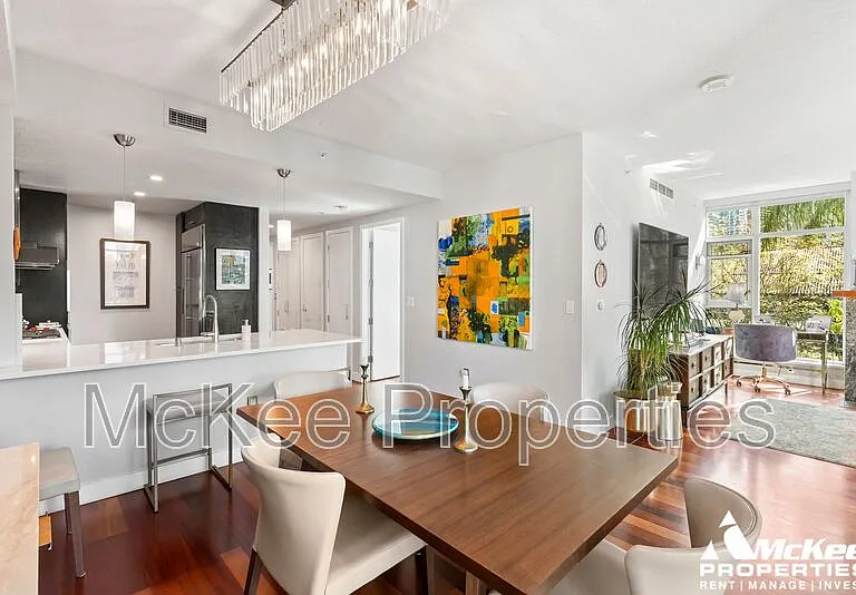 1199 Pacific Hwy #304 — Photo 7