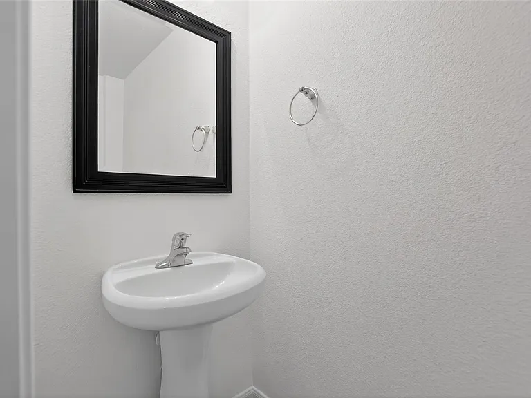 1618 Grable Cove Ln — Photo 15