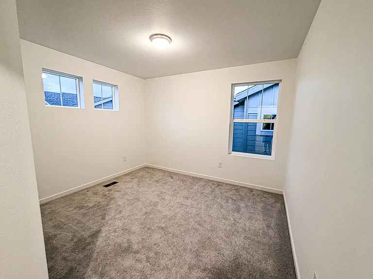 636 Lillibrook Pl — Photo 16