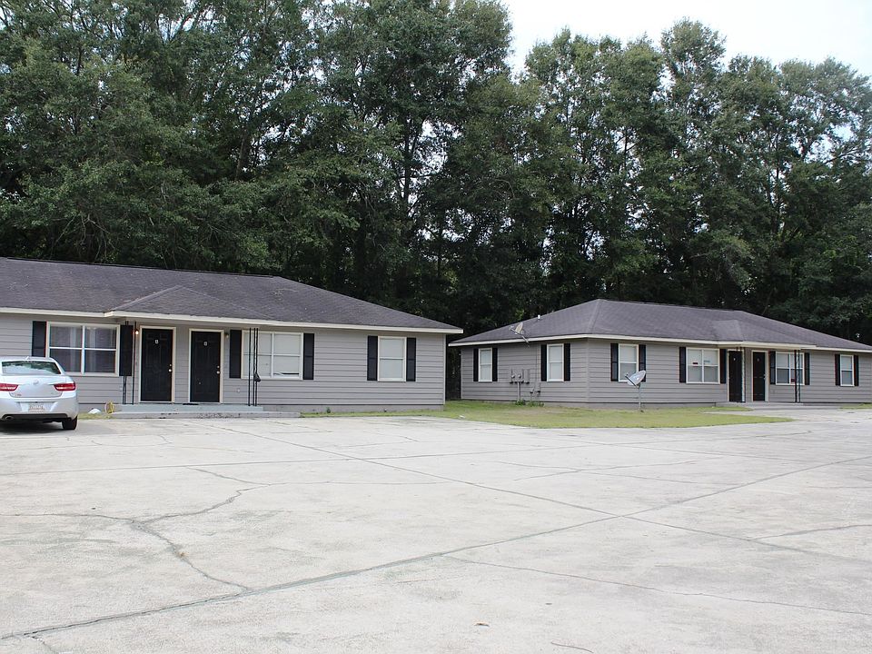 210 Johnson St Statesboro GA Zillow