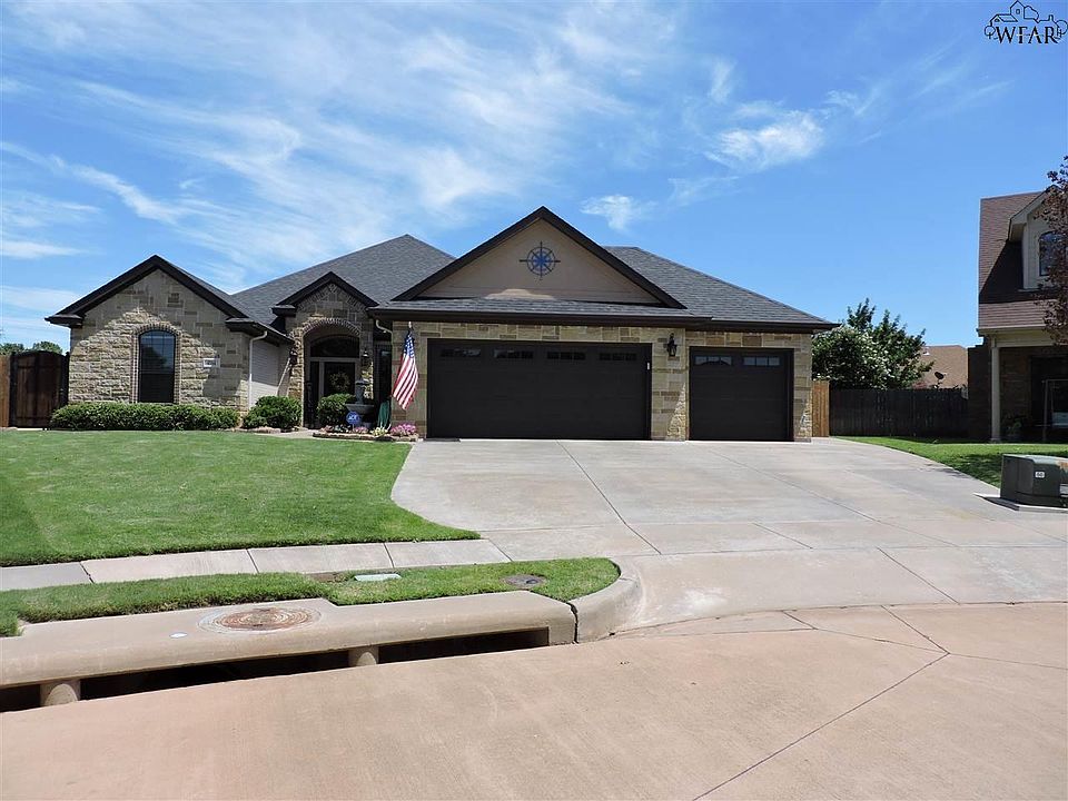 1st image of 4164 Candlewood Cir
