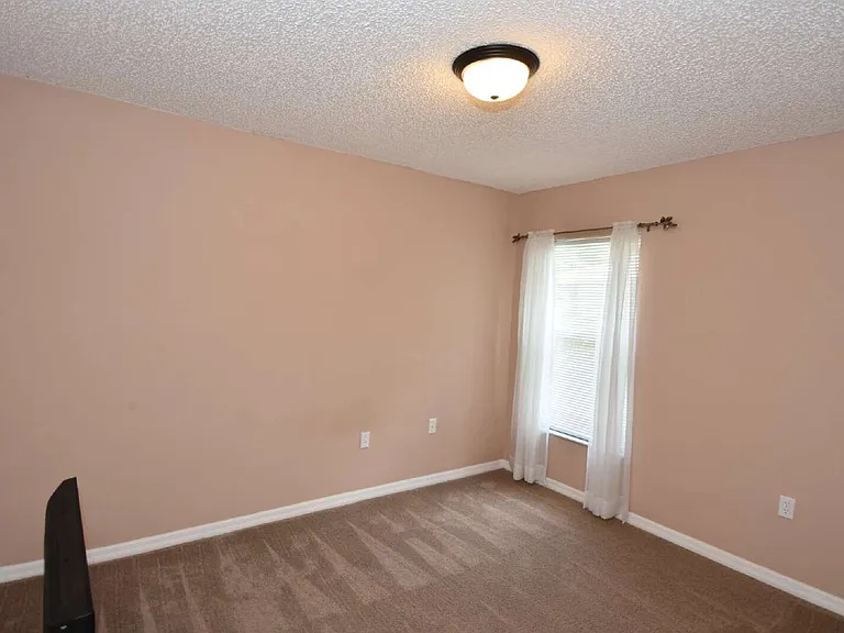 192 Pine Grove Dr — Photo 31