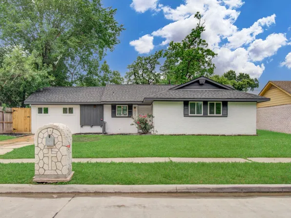 9259 Richland Dr, Houston, TX 77078
