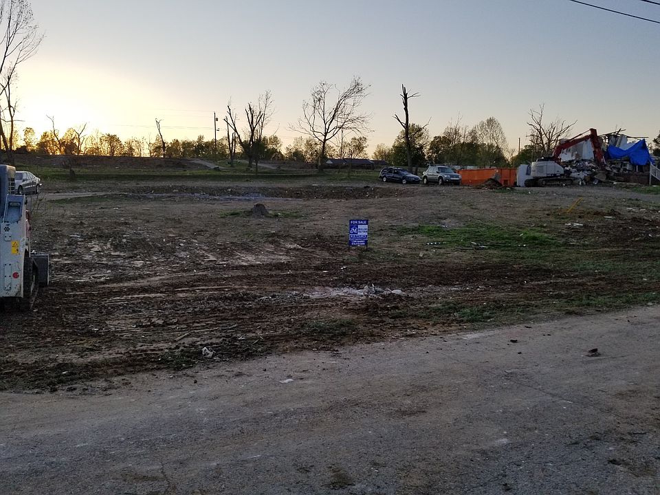 1st image of 125 Catalpa Dr