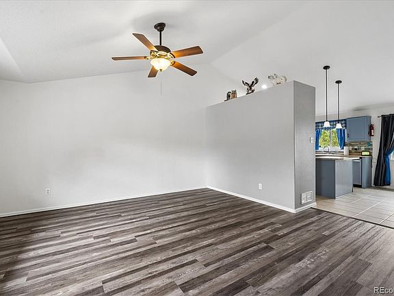 3rd image of 11470 Kenton Street