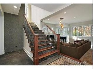 591 Stonegate Ter, Glencoe, IL