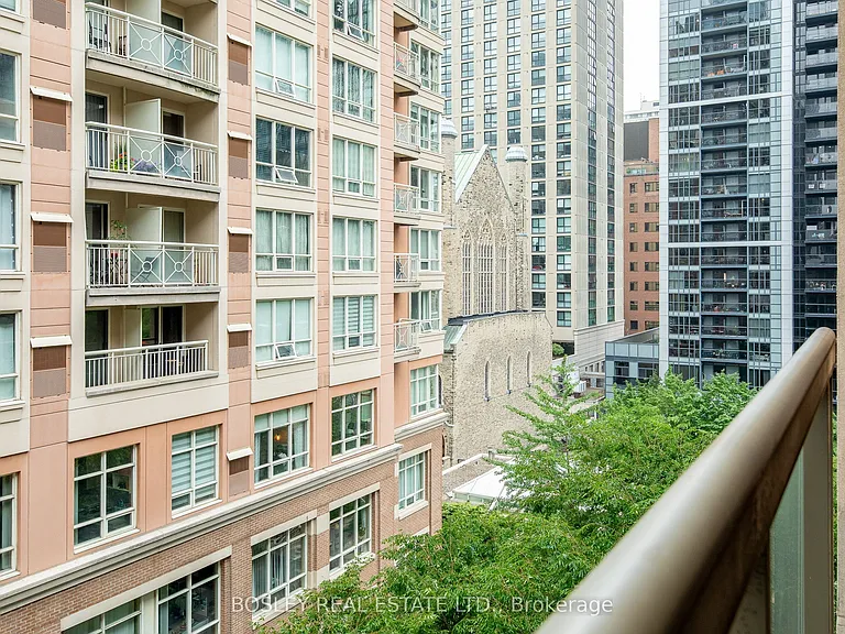 99 Hayden St #806 — Photo 24