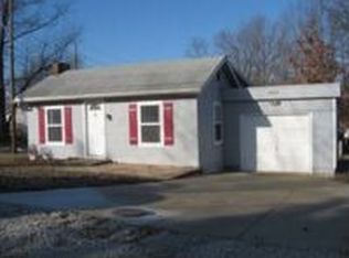4428 N Olive St, Kansas City, MO 64116
