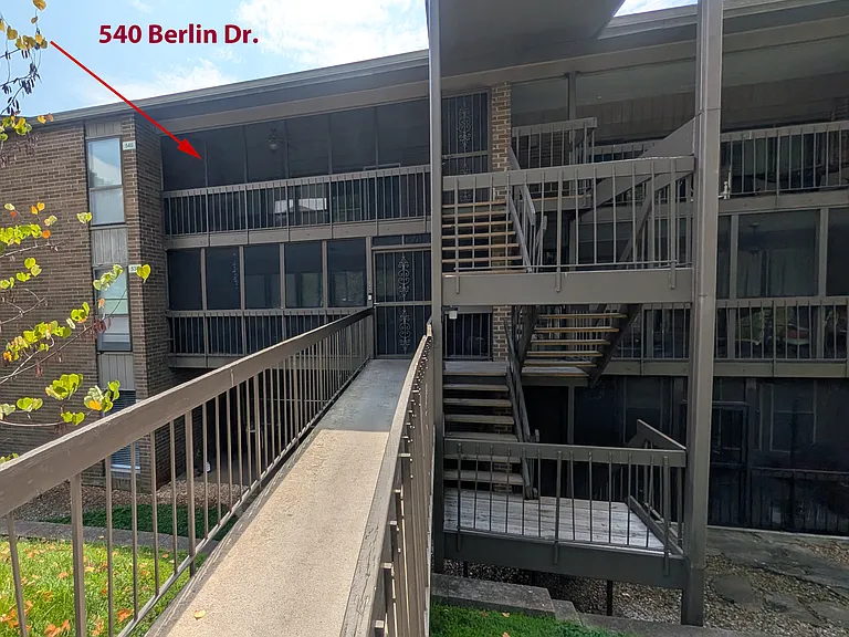 540 Berlin Dr — Photo 2
