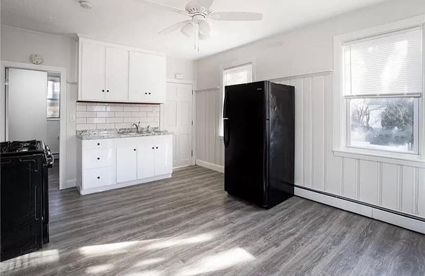 1st image of 35 Gray St Floor 2