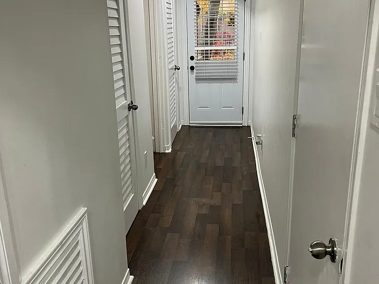 2272 Mowat Ave #42 — Photo 8