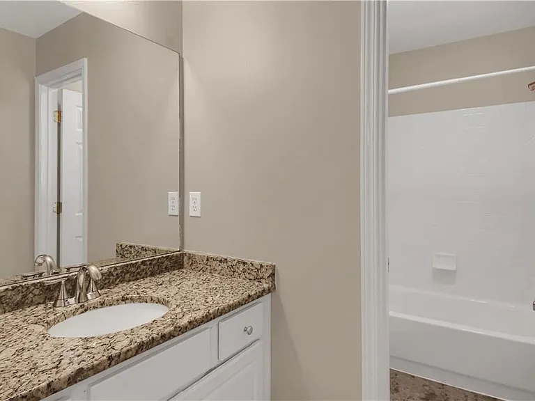 312 Declaire Way NE — Photo 23