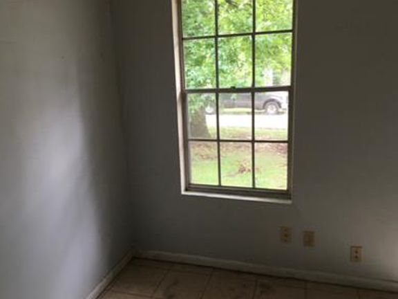 2nd image of 620 N Farmerville St APT 1