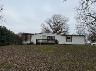11388 Donavan Rd, Oakley, IL 62501