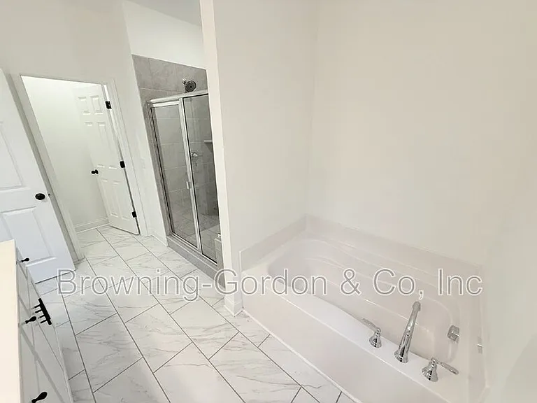 312 Traywick Pl — Photo 10