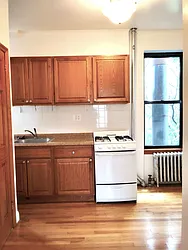 Rented by Warren T Real Estate Corp.