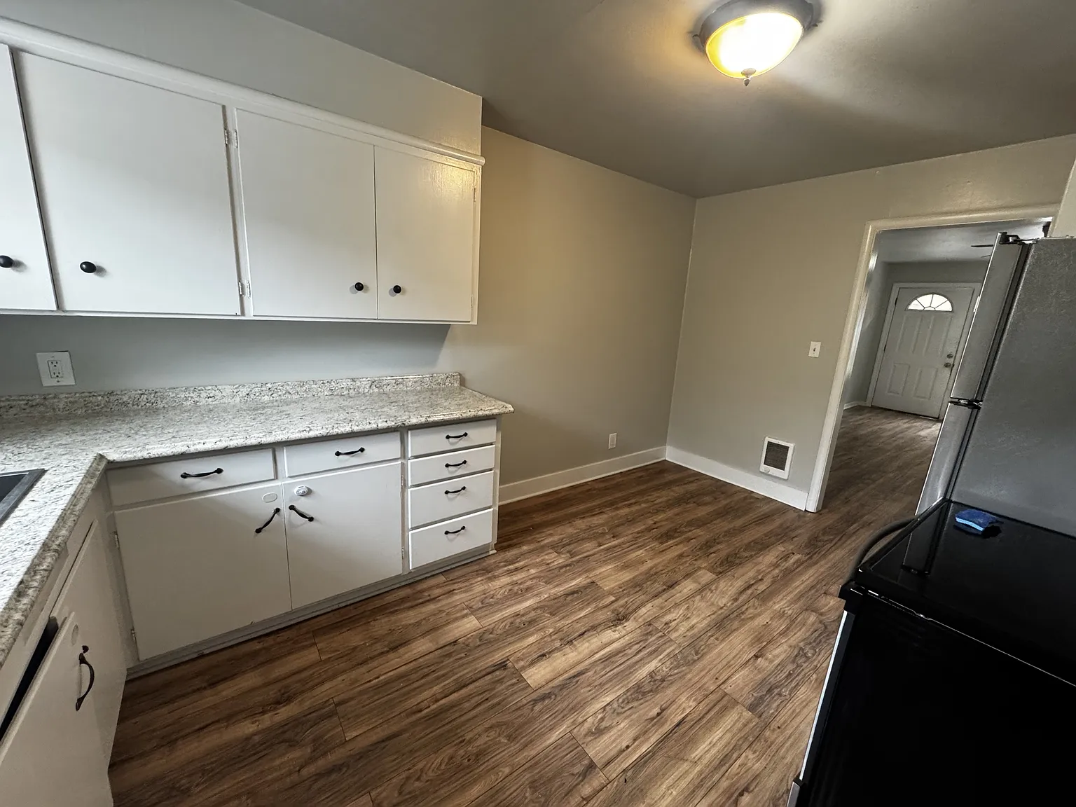 633 South Holly Street - 1 — Photo 2
