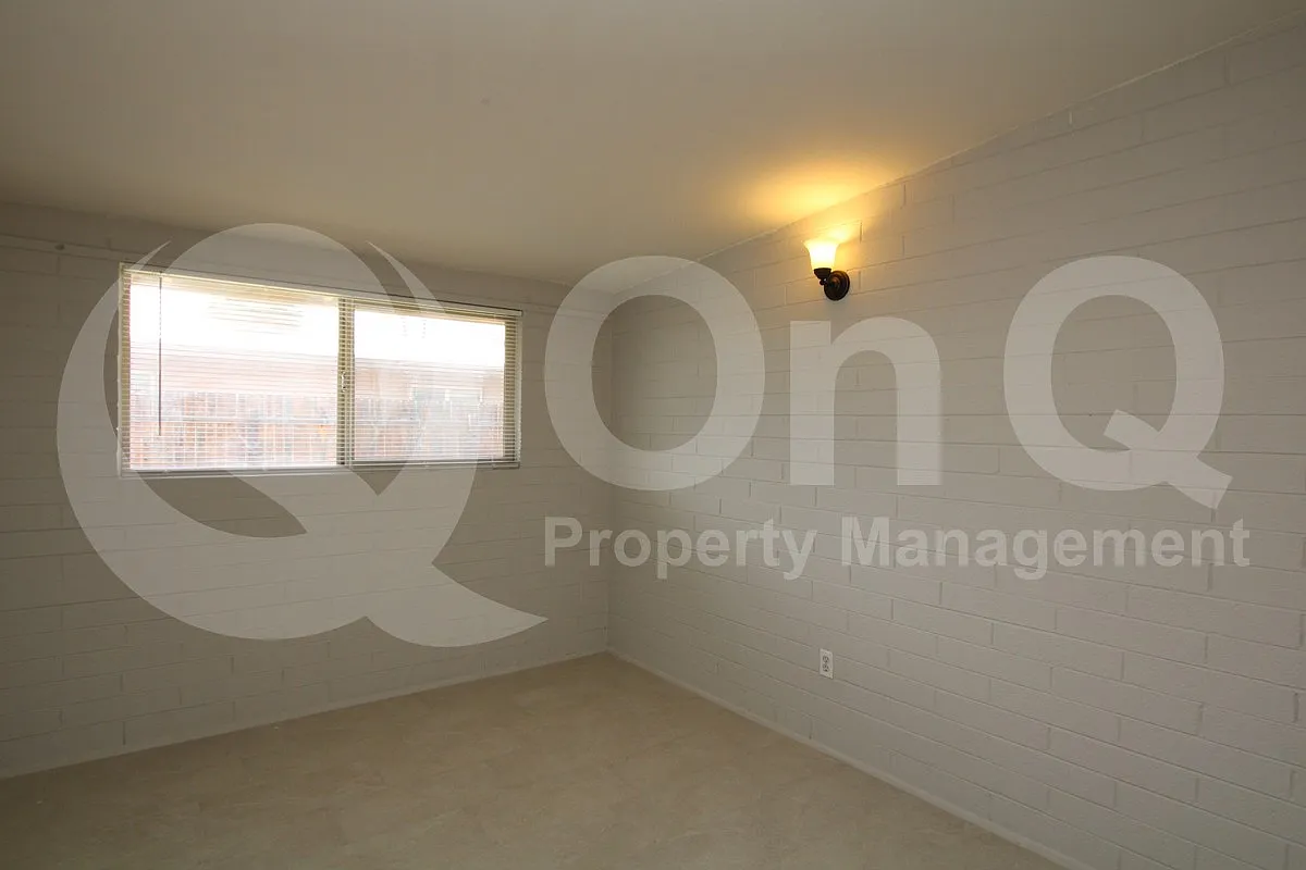 1 bed, 1.0 bath, 550 sqft, $999 — Photo 4