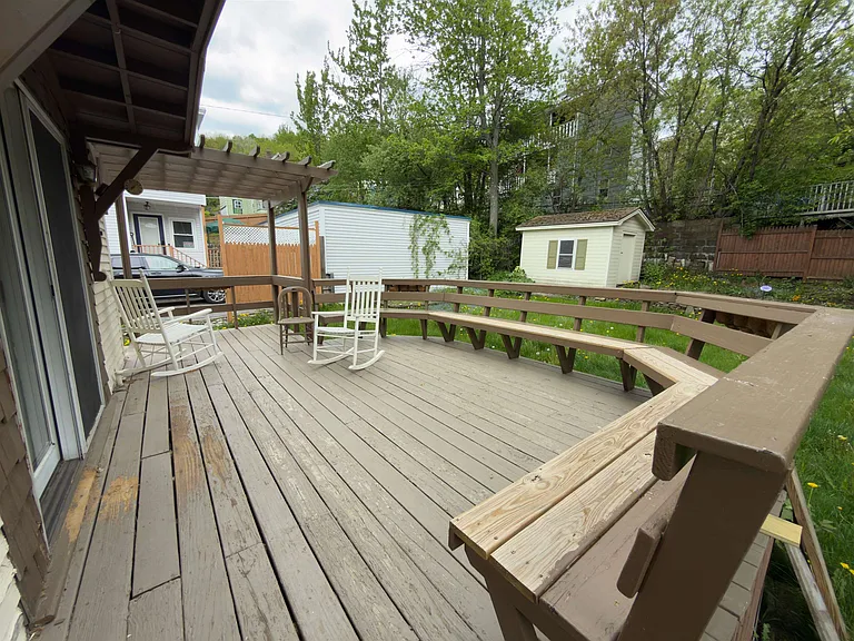 246 E Mason St — Photo 26