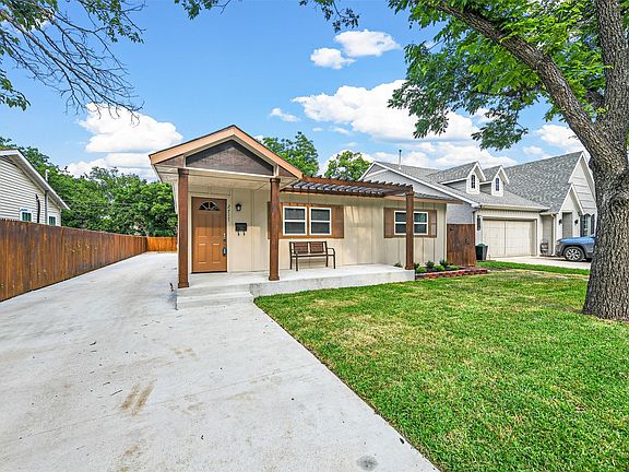 4th image of 2717 Townsend Dr