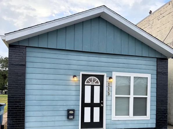 115 S Main St, Jennings, LA 70546