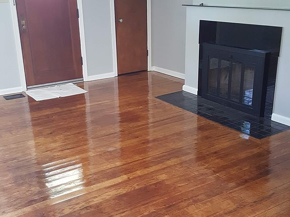 5th image of 1607 Waltham Rd