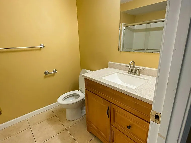 209 Robert Dr — Photo 29