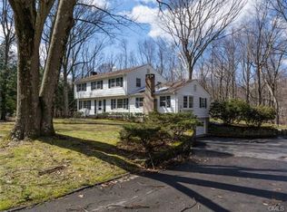14 Studio Ln, Norwalk, CT 06850