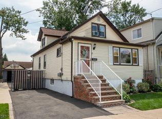 548 E Curtis St, Linden, NJ 07036