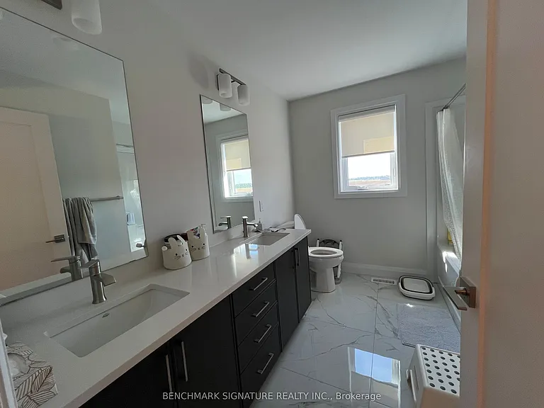 17 Totten St — Photo 18