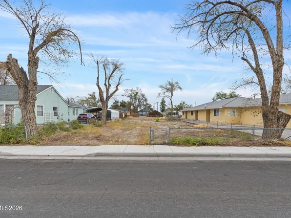 245 E Fairview St, Fallon, NV 89406