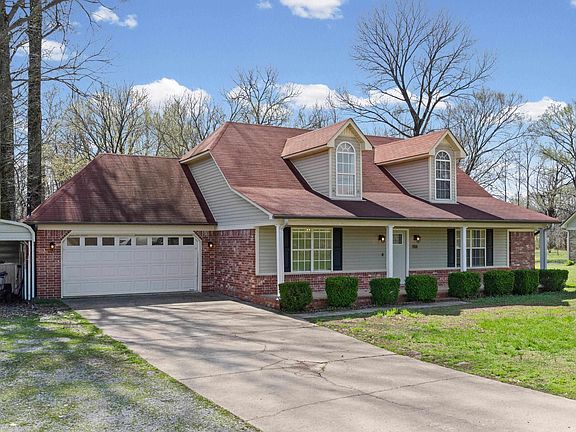 3rd image of 511 Rae Dr E