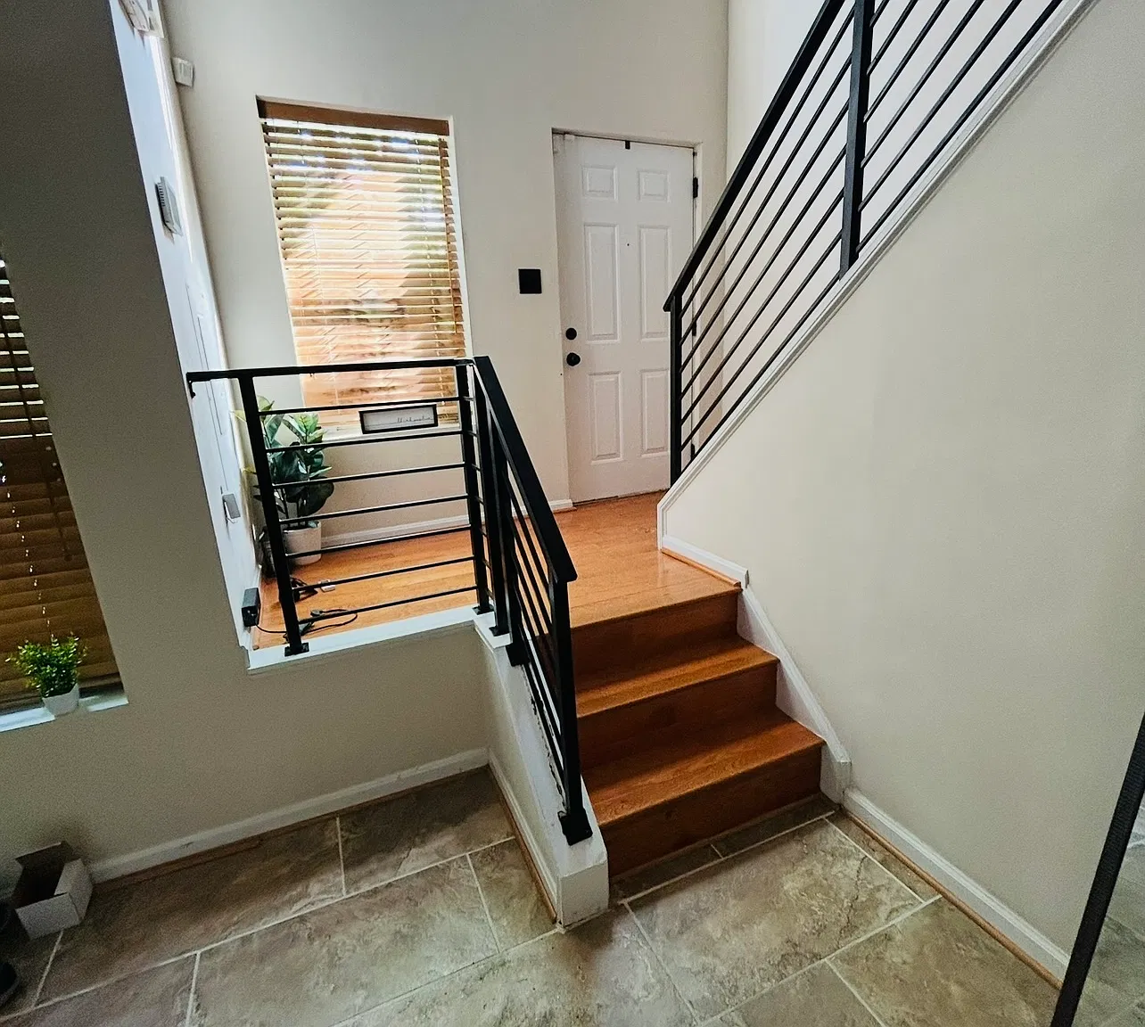 2 bed, 2.5 bath, 1328 sqft, $2,450 — Photo 4