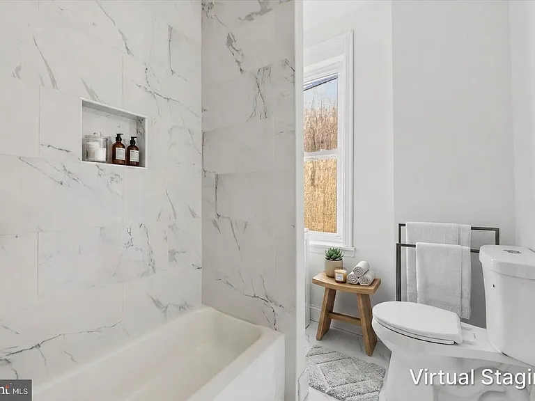 2046 S Norwood St #2 — Photo 16