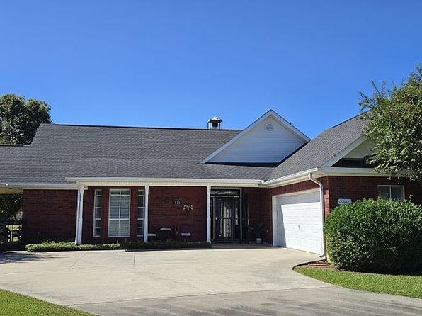 3242 Birchwood Triangle