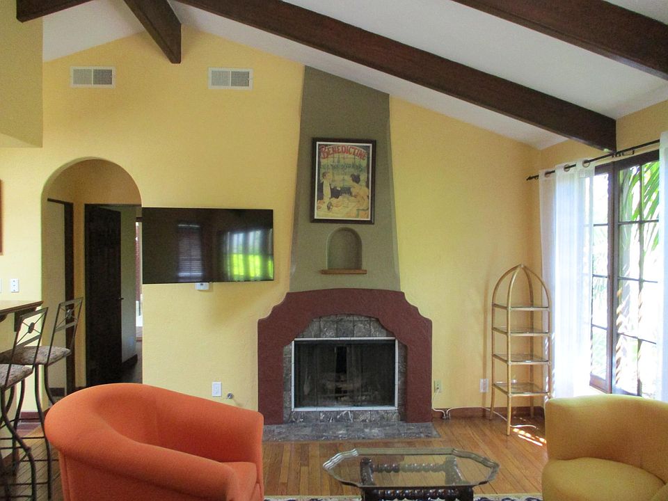 1st image of 120 Lindero Ave