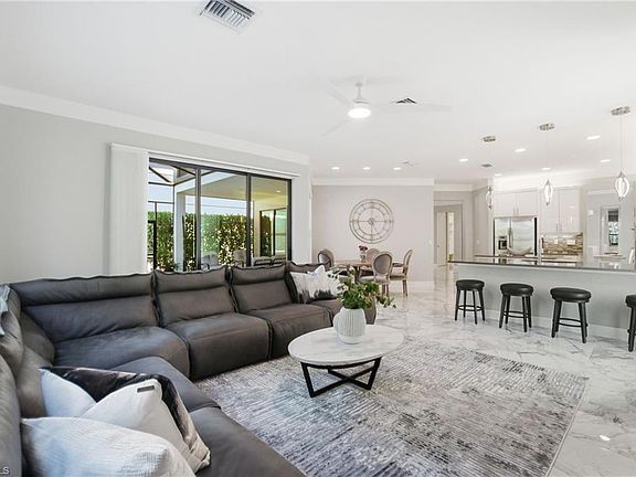2nd image of 4654 Kensington CIR