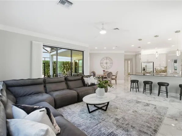 4654 Kensington CIR, NAPLES, FL 34119