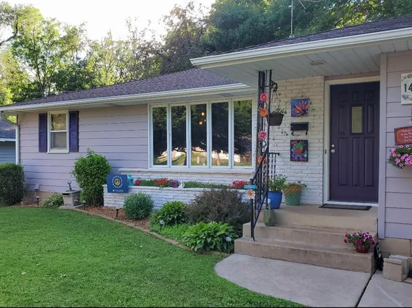 1418 Tyler St, Hastings, MN 55033