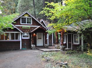 25285 E Section Line Rd, Rhododendron, OR 97049