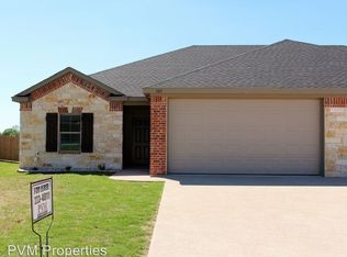 402-404 Stoneridge Dr, Gatesville, TX 76528