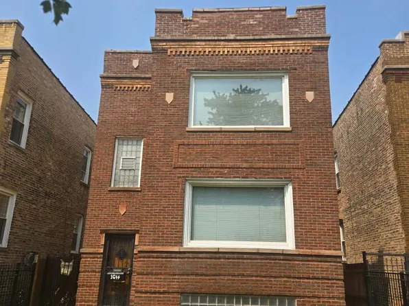 (undisclosed Address), Chicago, IL 60639