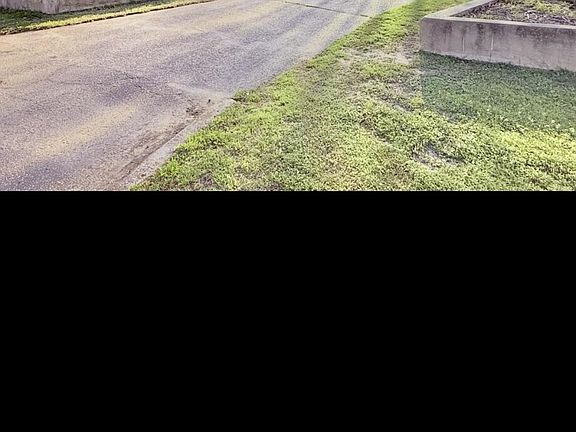 4th image of 621 Filgo Rd