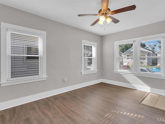 5th image of 3842 Neosho St