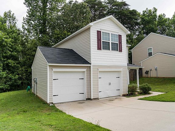 2nd image of 351 Promised Land Dr