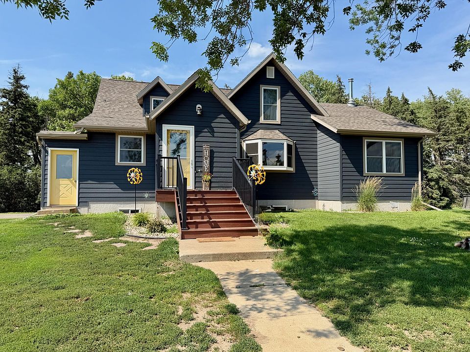 1st image of 319 & 311 60th Ave