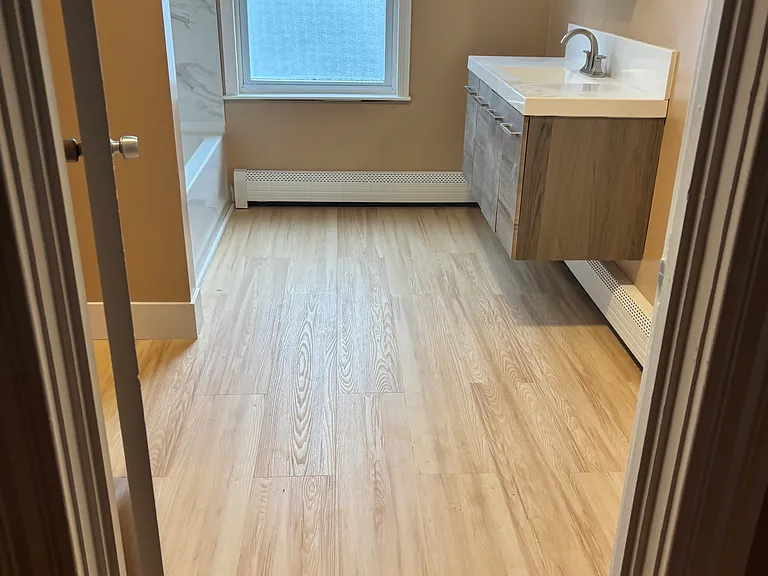 28 South St — Photo 9
