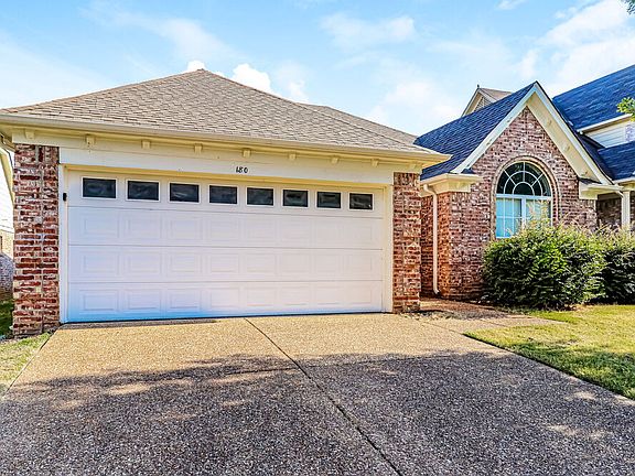 2nd image of 180 Magnolia Garden Ln