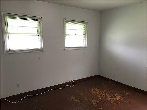 2nd image of 1310 Dr Martin Luther King Jr St